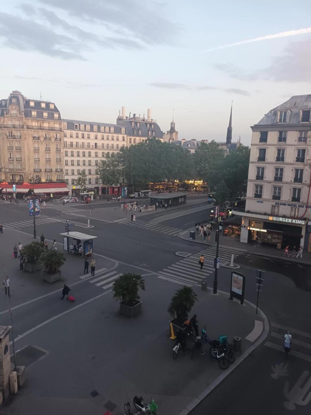 Hotel De Lorraine Paris Exterior foto